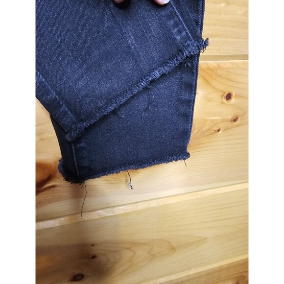 Levi's High Rise Ankle Girl's Size 10 Black Straight Frayed Leg Opening Jeans - Picture 9 of 11